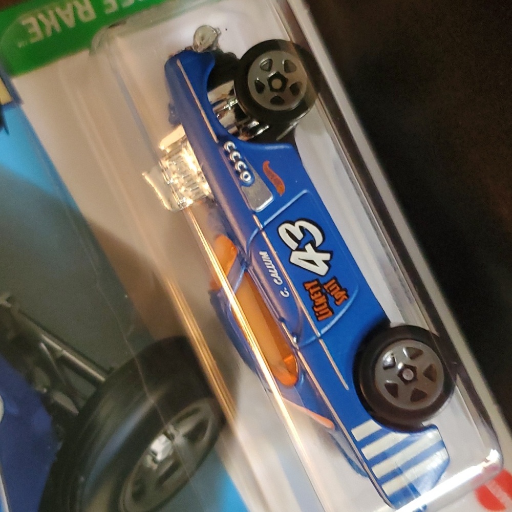 Hot Wheels - Picture 2 of 9